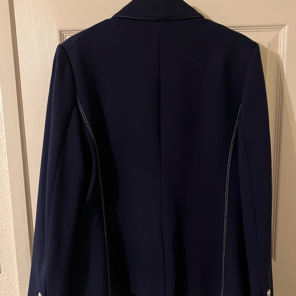 Tahari Blazer - Picture 4 of 4